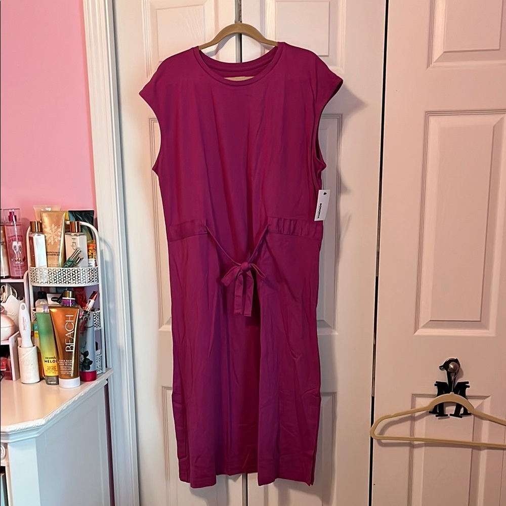 Elegant Pink Sleeveless Dress